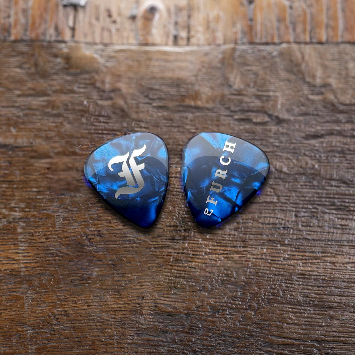 Medium Pick 0.7mm 12pcs - Furch