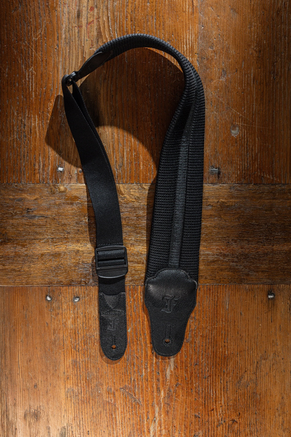 AirFlow Guitar Strap Black - Furch