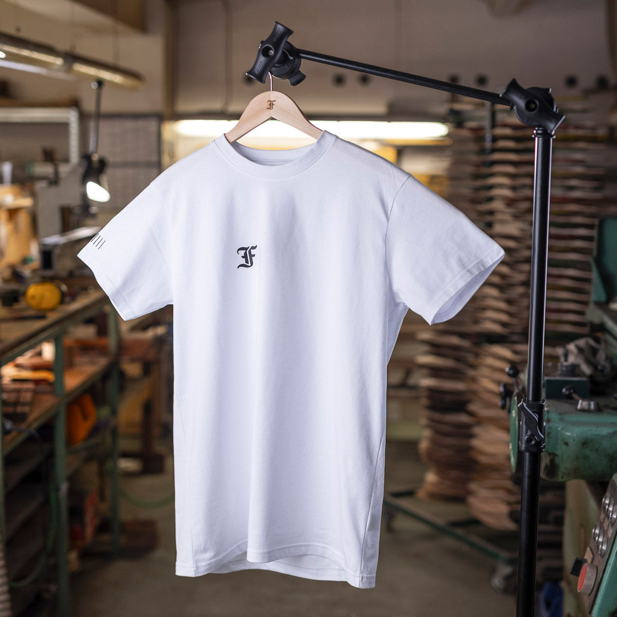 White T-shirt basic