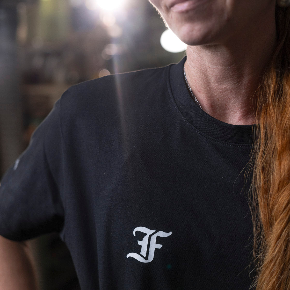Black T-shirt basic W
