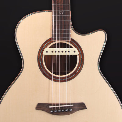 L.R.Baggs on Red Deluxe Gc-Lc