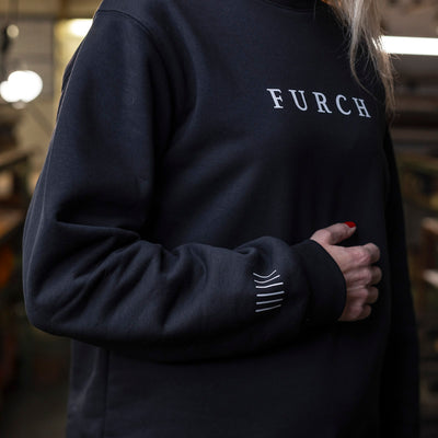 Černá mikina přes hlavu W