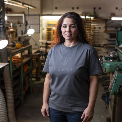 Gray T-shirt with logo W